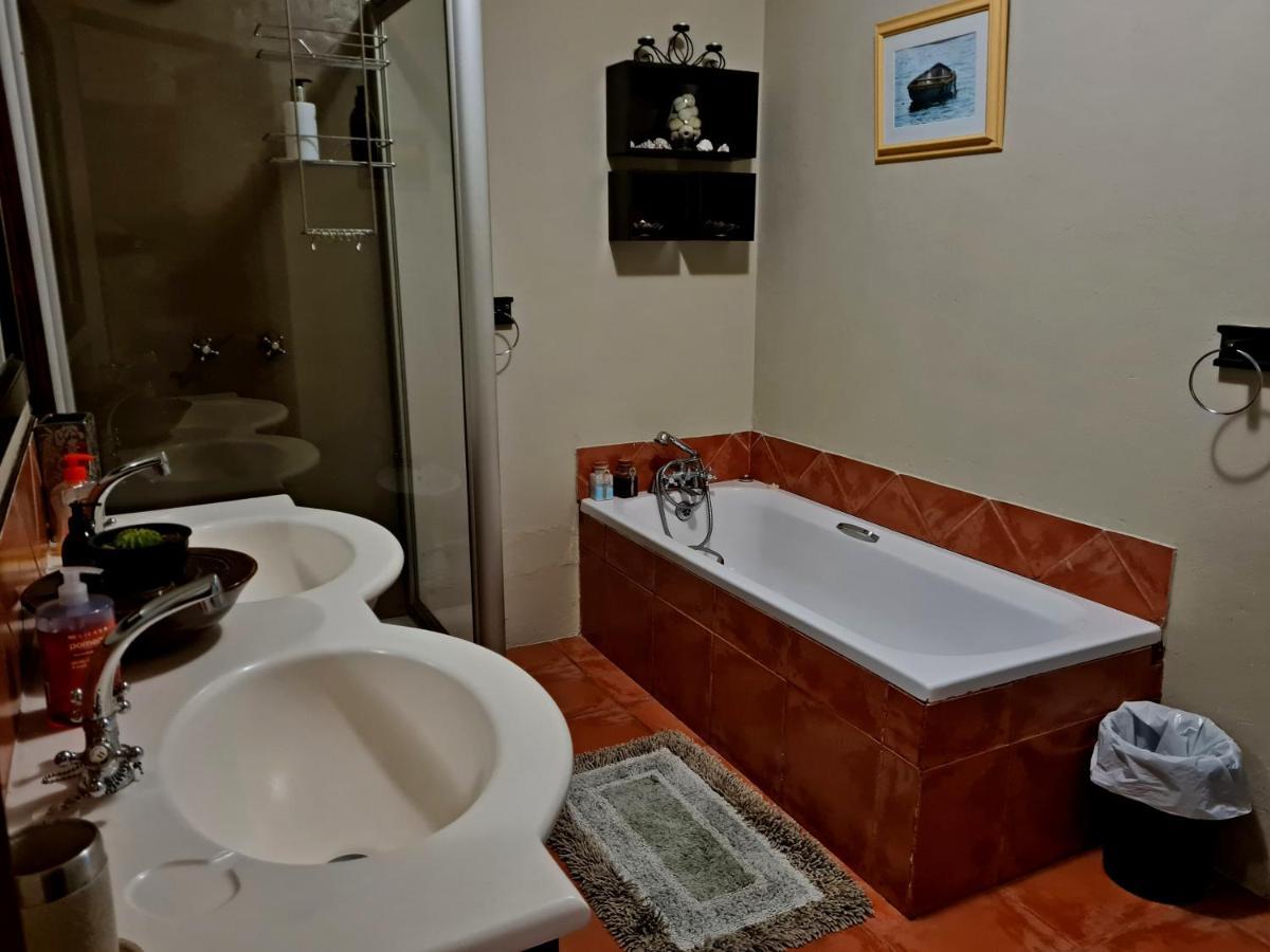 Walkerbay Accommodation Gansbaai Buitenkant foto
