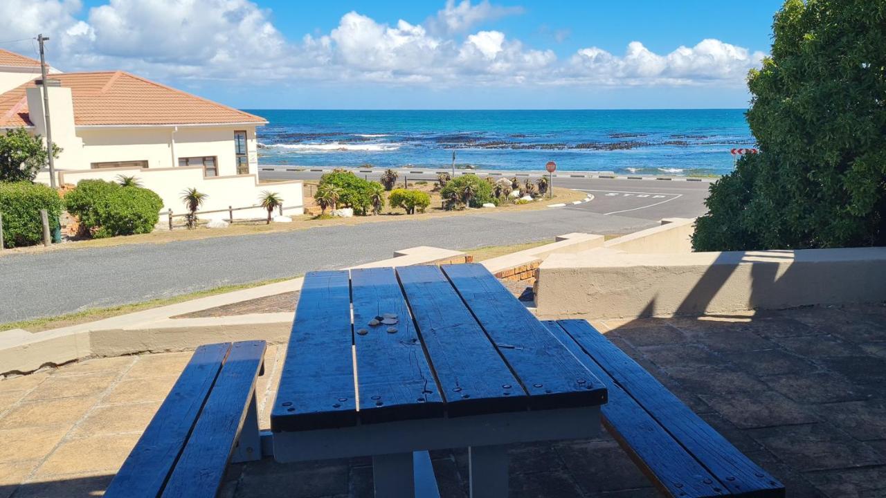 Walkerbay Accommodation Gansbaai Buitenkant foto
